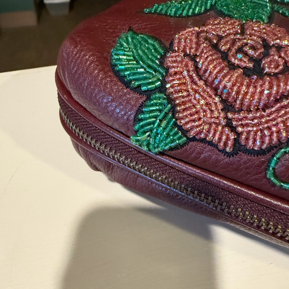 Isabella Fiore Yorkie Bag - Picture 16 of 16